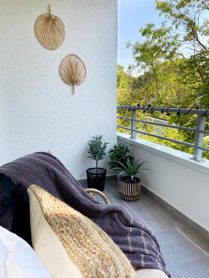 Seaside Rooms - Zentrales Design-Apartment Mit Balkon & Parkplatz - 2 Minuten Zum Strand Timmendorfer Strand Exterior photo